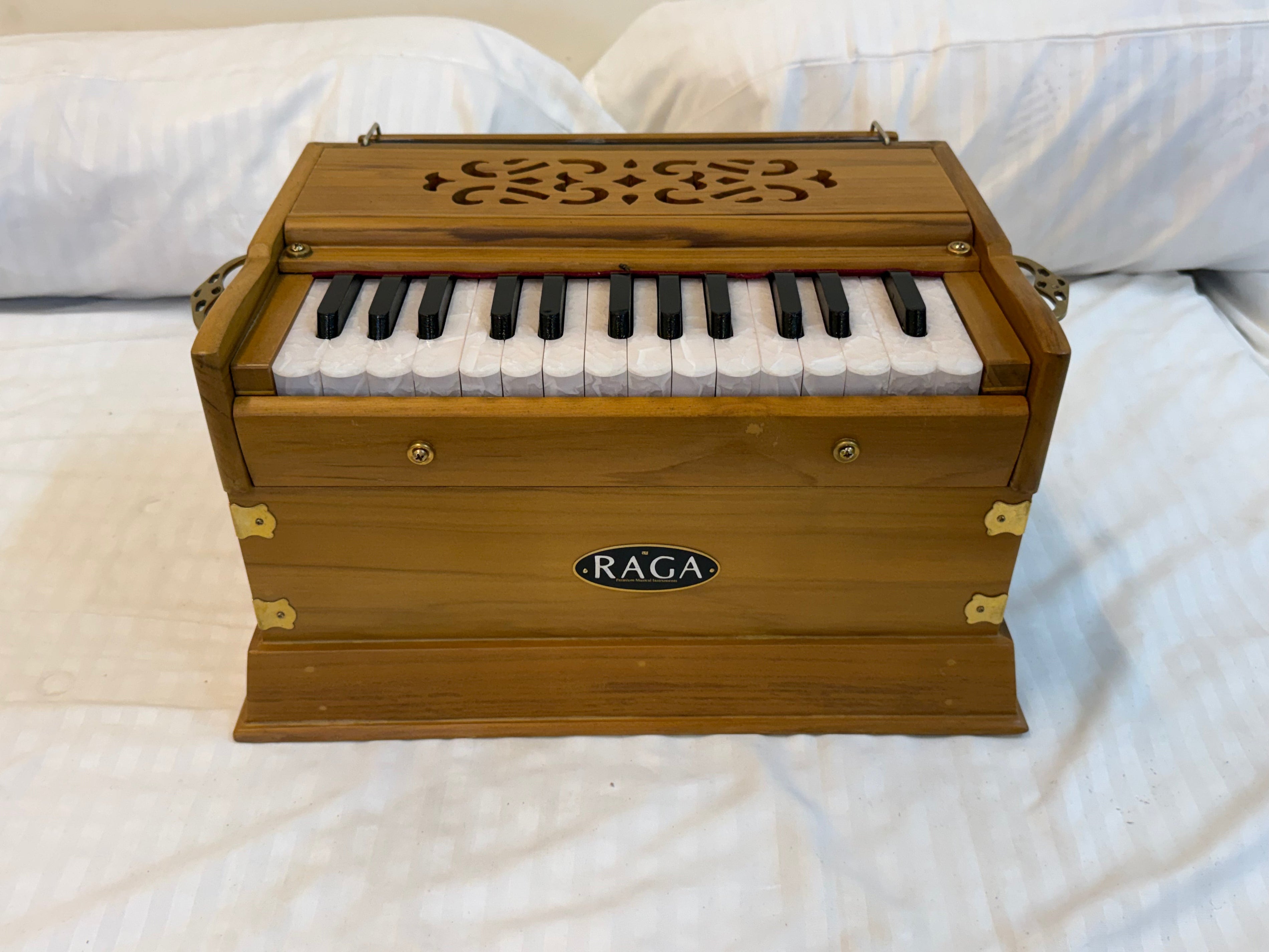 All Harmoniums