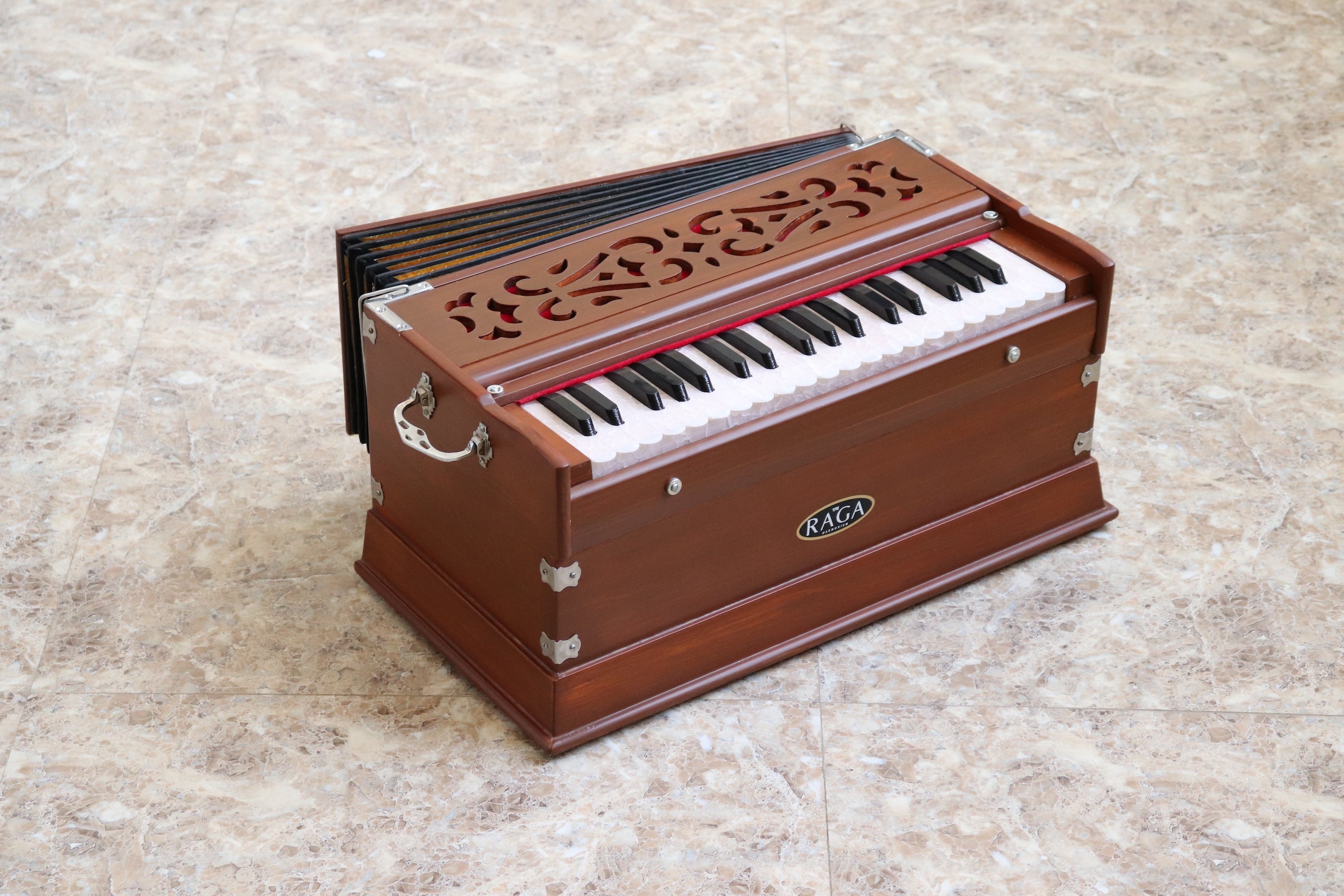 Small Harmoniums